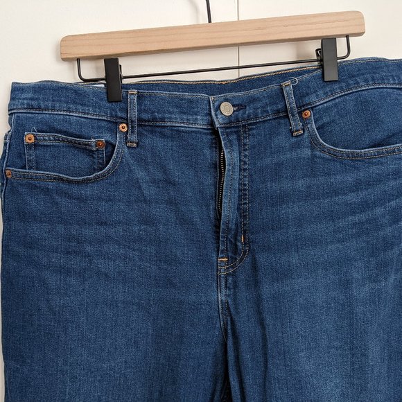 Gap High Rise Vintage Slim Jeans with Washwell in Medium Dark Indigo - Picture 3 of 7